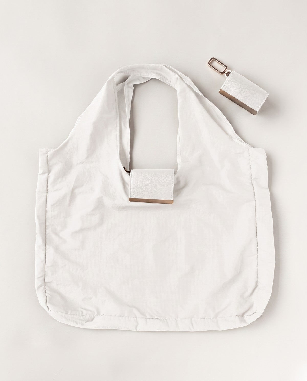Pochelle keychain tote in Chalk